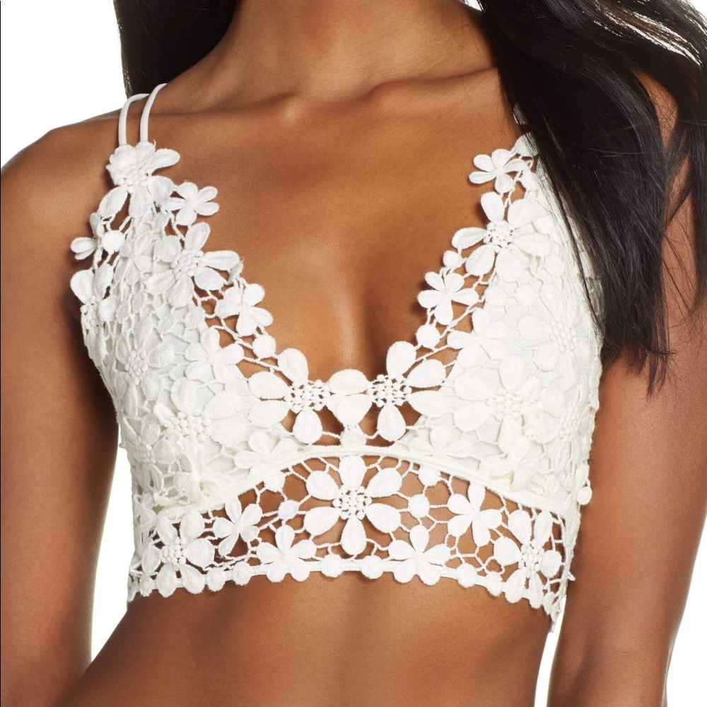 FREE PEOPLE Miss Daizie bralette white crotchet